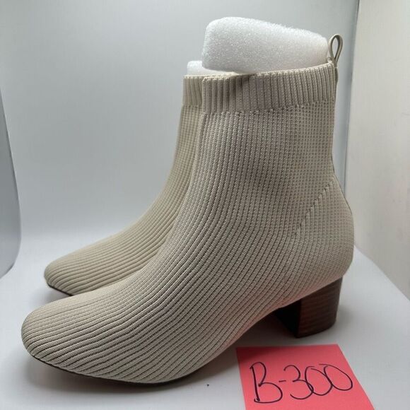 CUSHIONAIRE Women's Neely Stretch bootie +Memory Foam 8 WIDE IVORY - Picture 3 of 7
